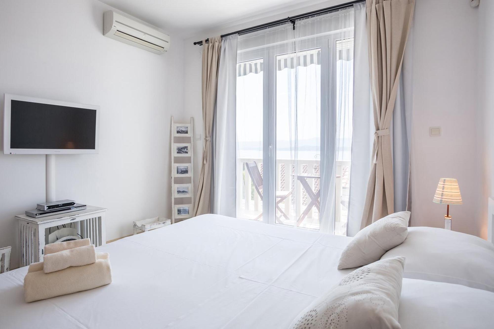 Zlatni Bol Apartments Habitación foto