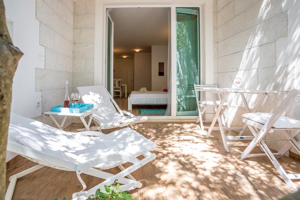 Zlatni Bol Apartments Habitación foto